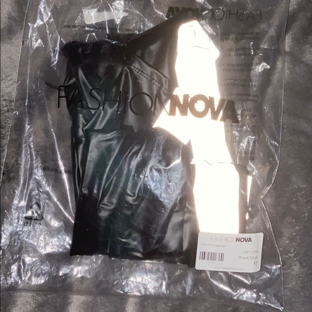 Fashion nova leggings